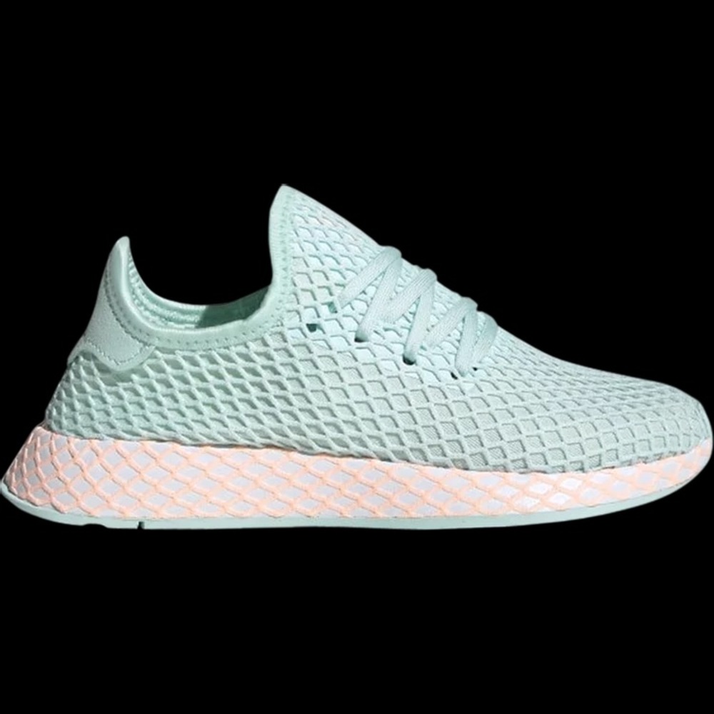 NWT ADIDAS DEERUPT RUNNER j